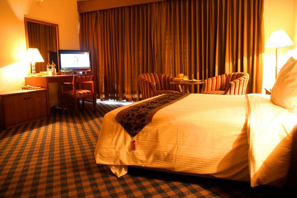 Hotel Swiss Park Daca Exterior foto